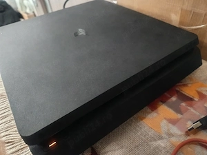 PlayStation 4 impecabil 