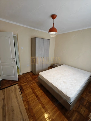 3 camere + 2 bai| Gheorghe Lazar| camera depozitare| centrala proprie|
