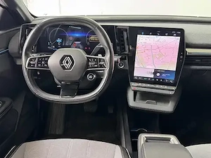 Renault Megane e-tech 60 kw 220cp, pompa căldură 29000 km, urgen - imagine 9