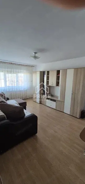 Apartament cu 2 camere de vanzare in Ampoi 3 | 46 mp utli + loc de parcare.