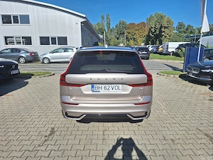 Volvo XC60 Plus Dark T6 eAWD 8AT - imagine 5