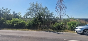 Vând teren în Hinova 