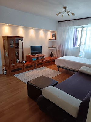 direct proprietar ap. 2 camere 71mp, Bd. Fratii Golesti, Pitesti, et.4 8, 1993 