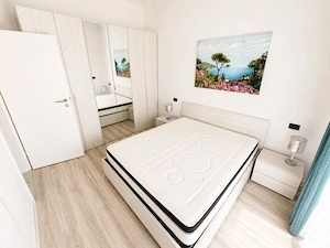  Apartament  cu 2 camere, CURTE  proprie, BOXA pt depozitare  Braytim Giroc - imagine 5