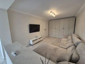 De vanzare Apartament 3 camere Apusului , militari