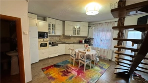 Proprietate rara in Schei penthouse pe doua niveluri - imagine 4