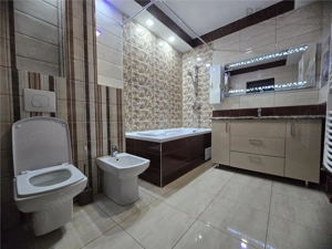 Apartament 3 Camere Zona Coresi - imagine 9