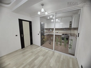 Apartament 3 Camere Zona Coresi - imagine 5