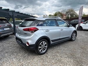 Hyundai I20 Active - An 10.2017 - Motor 1.0Benzina 101cp - AC - Navigatie - imagine 4
