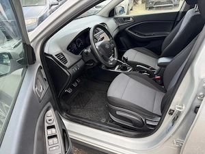 Hyundai I20 Active - An 10.2017 - Motor 1.0Benzina 101cp - AC - Navigatie - imagine 6