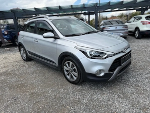 Hyundai I20 Active - An 10.2017 - Motor 1.0Benzina 101cp - AC - Navigatie - imagine 10