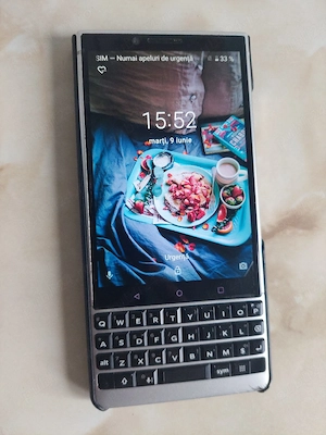 [Key2] Vând Schimb BlackBerry Key 2, puțin julit + husă BONUS [poze reale]