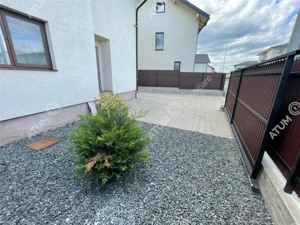 Casa cu 4 camere decomandate si curte libera 180 mp in Selimbar - imagine 16