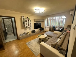 Apartament 3 camere, 70 mp + balcon, 2 băi, centrală nouă, boxă – Craiovița Nouă