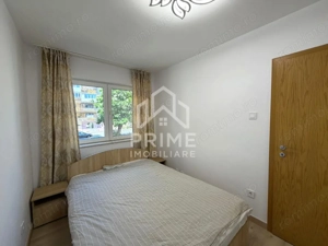 Apartament cu 3 camere, etaj 1/4, decomandat - Cetate  - imagine 3