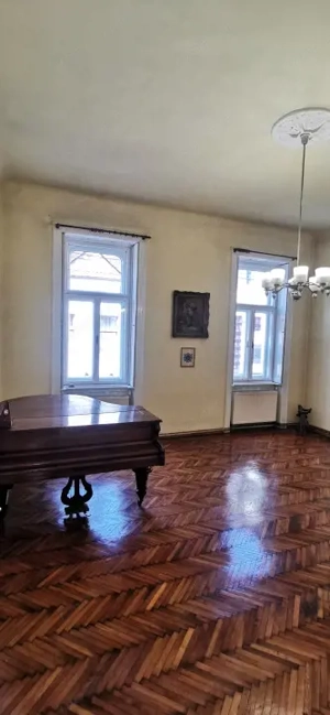 Apartament unicat, in Centru Cluj-Napoca, 3 camere, arhitectura aparte