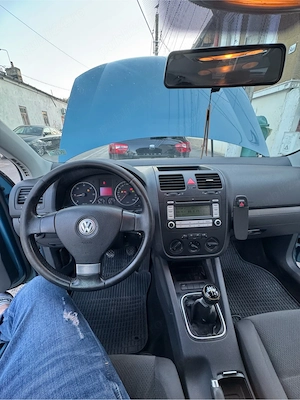 Se vinde Golf 5, 1,9 Tdi, an 2006.  - imagine 2