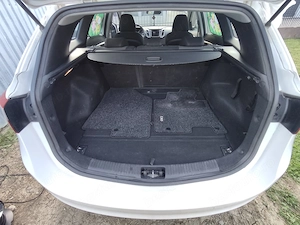 Hyundai i30 1.6 CRDI Fifa Edition 110cp 2014 - imagine 9
