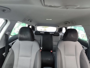 Hyundai i30 1.6 CRDI Fifa Edition 110cp 2014 - imagine 8
