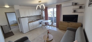 Inchiriez Apartament 2 Camere Decomandat Direct Propietar-Sector 4 - imagine 3