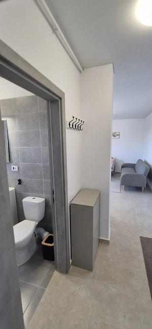 Inchiriez Apartament 2 Camere Decomandat Direct Propietar-Sector 4 - imagine 7