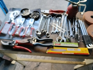 Vand scule si alte materiale 