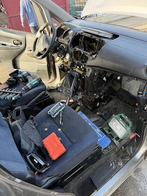 Nissan NV200 (pentru dezmembrari - se vinde asa cum e - intreg) - imagine 7