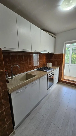 REPUBLICII-Brezeanu- 2cam, cf1, dec, 3/4, G,F,T - 79000 euro - imagine 16