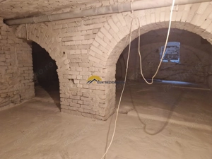 Victoriei-Popa Tatu, Apartament cochet, in vila, 6 camere, la cheie - imagine 15