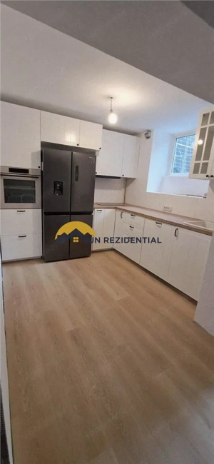 Victoriei-Popa Tatu, Apartament cochet, in vila, 6 camere, la cheie - imagine 11