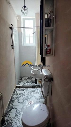 Victoriei-Popa Tatu, Apartament cochet, in vila, 6 camere, la cheie - imagine 14