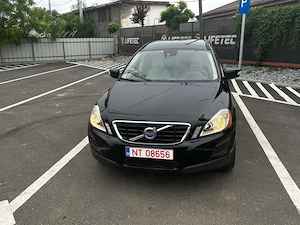 Volvo XC 60 - imagine 5