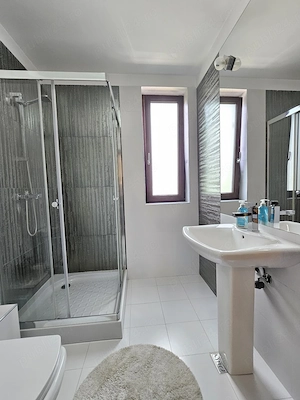Oferta vanzare parte din triplex in Zavoi, Stefanesti, mobilata si utilata, 178000 EURO - imagine 17