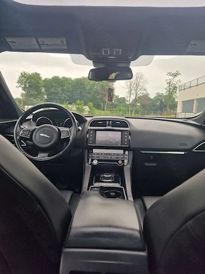 Jaguar F-Pace 2018 Premium  - imagine 5