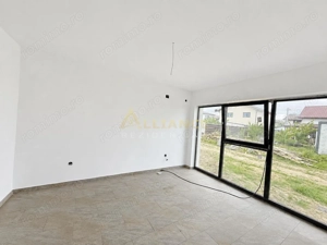 Casa individuala parter || 3 camere o baie || teren 250mp - imagine 2