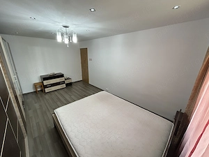 2 Cam-3 Min de Spitalul Judetean- Mobilat- Utilat-50MP - 99.990 Euro! Negociabil - imagine 8
