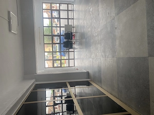 Închiriez spațiu comercial , Sibiu, Str.Sos.A.Iulia,BL.27,SC B, liber, info. .