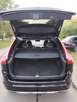  Volvo XC60 2,4 Diesel 4x4 ,Full Extrase,Se Accepta Orice Fel De Testare Carte Service La Volvo  - imagine 9