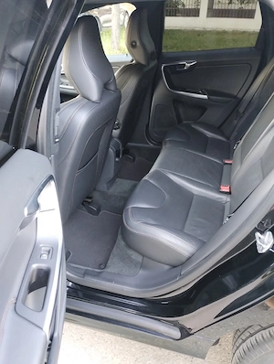  Volvo XC60 2,4 Diesel 4x4 ,Full Extrase,Se Accepta Orice Fel De Testare Carte Service La Volvo  - imagine 8