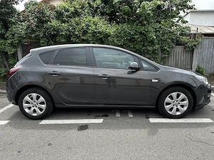 Opel Astra J 1.4 Turbo prim proprietar  - imagine 6