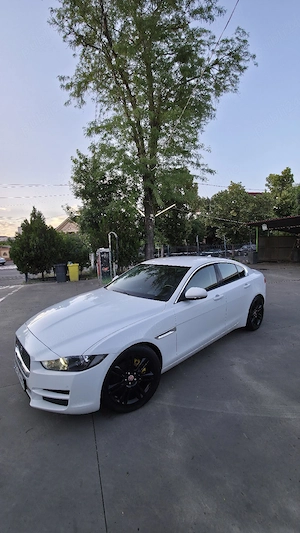 Vand sau schimb Jaguar XE - imagine 9