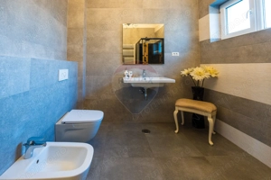 Casă de Lux de vânzare| Trivale- Pitești| 378mp Sdc| Teren 868mp - imagine 12