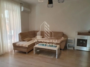 Apartament cu 3 camere de inchiriat, 2 locuri de parcare, Dumbravita