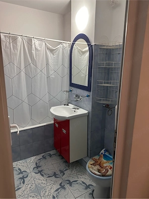 Proprietar , ofer spre inchiriere apartament cu doua camere in Roman  - imagine 4