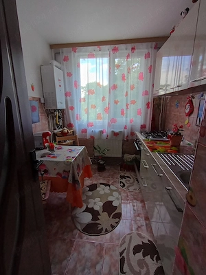 De vanzare apartament cu 2 camere semidecomandat  - imagine 5