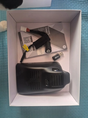 Vand FitcamX dash cam original model dedicat Toyota Hilux 2020 2023 cu aspect OEM - imagine 3