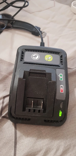 Acumulator  încărcător scule auchan 20v si myproiect