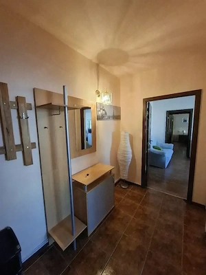 Se oferă spre inchiriere 