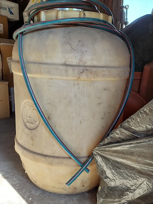 Butoi solid 140 litrii cu capac filetat