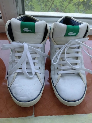 Vănd teneși Lacoste